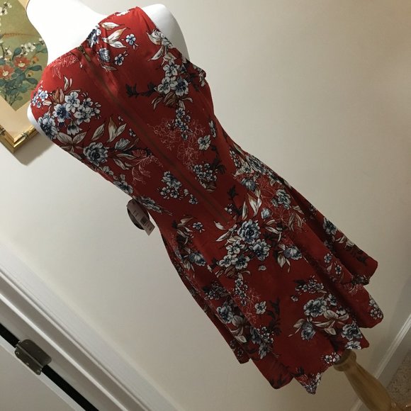 Bebop Red Floral Dress - Picture 4 of 8